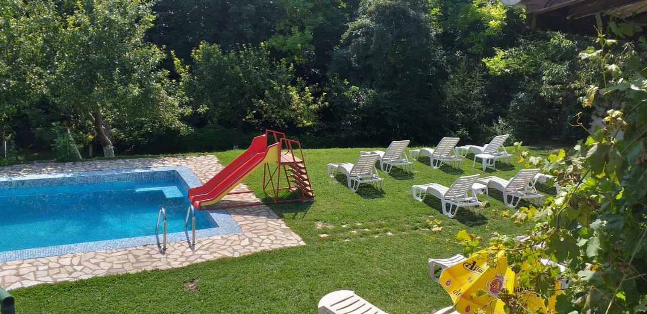 Orehite-Family Hotel ,Food & Pool Bozhichen ภายนอก รูปภาพ